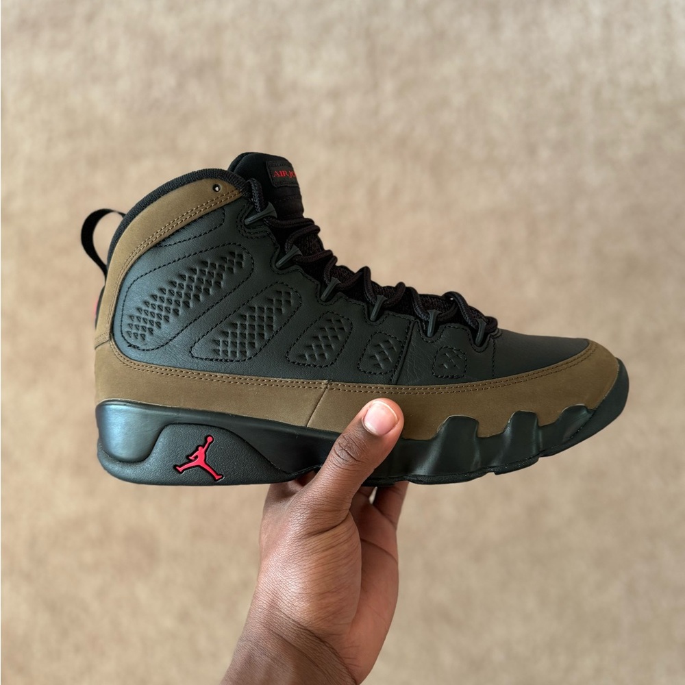 Mens Air Jordan Retro “Olive” Sneakers